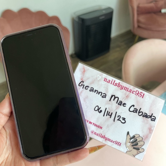 iPhone 11 64 GB. Great condition.
